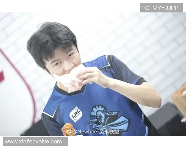 电竞实时数据解析DOTA2聚焦FPX团队意识与战术执行能力分析